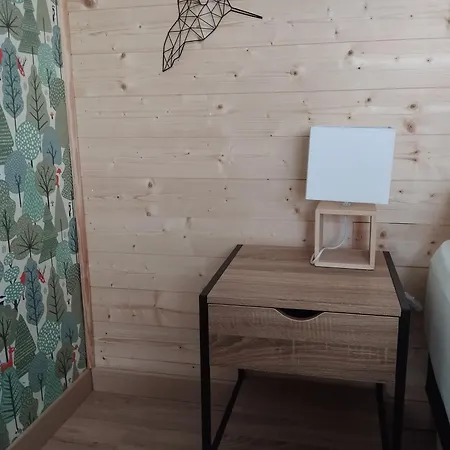 招待所 Alternative